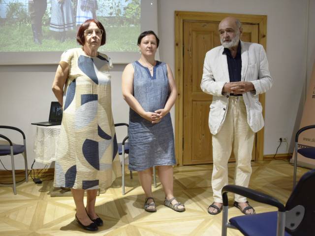 Wystawa „Strój tradycyjny z terenu województwa podlaskiego"
