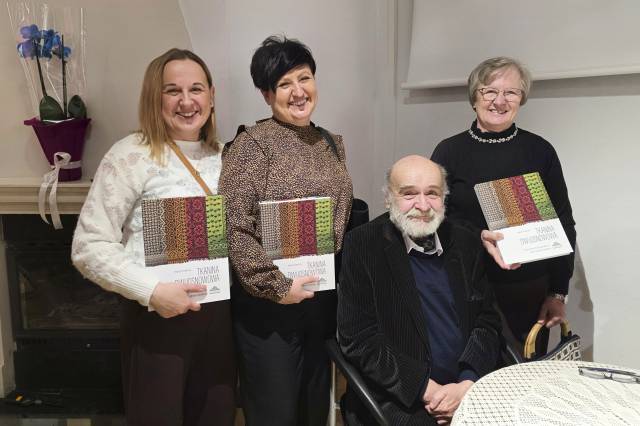 Promocja książki Wojciecha Kowalczuka „Tkanina dwuosnowowa. Katalog zbiorów Podlaskiego Muzeum Kultury Ludowej w Wasilkowie”.